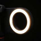 Primer plano del aro de luz encendido