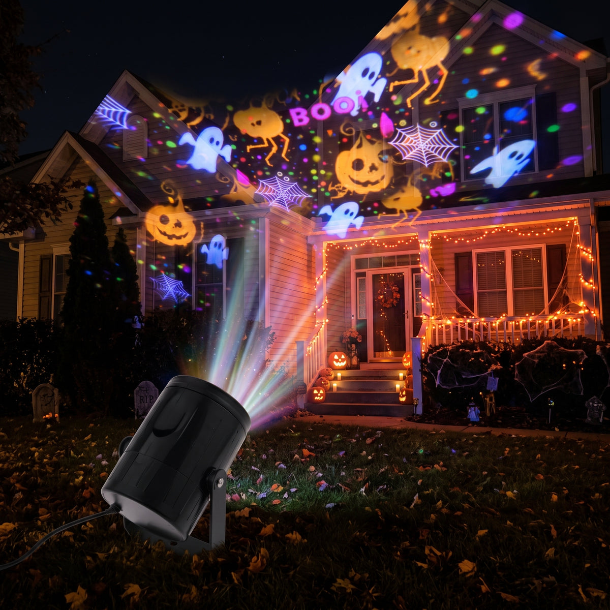 Proyector LED Halloween en fachada de casa